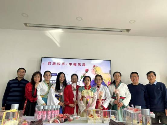 b0b4abfc31f0e89143f4f8ba289c987