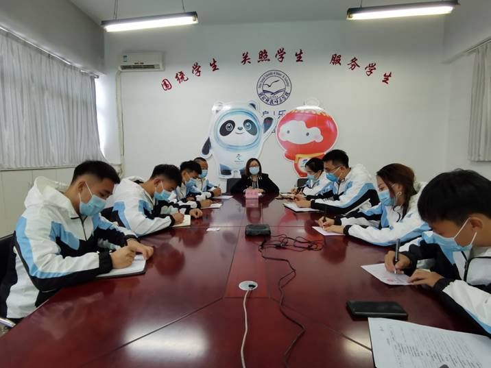 说明: C:\Users\清华同方\Desktop\新建文件夹\永利冬奥骨干志愿者参加线上河北省冬奥倒计时100天“一起向未来”畅享会\邵东蕊书记讲话.jpg